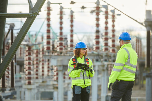 Best Commercial Electrician Services  in St Helens, OR